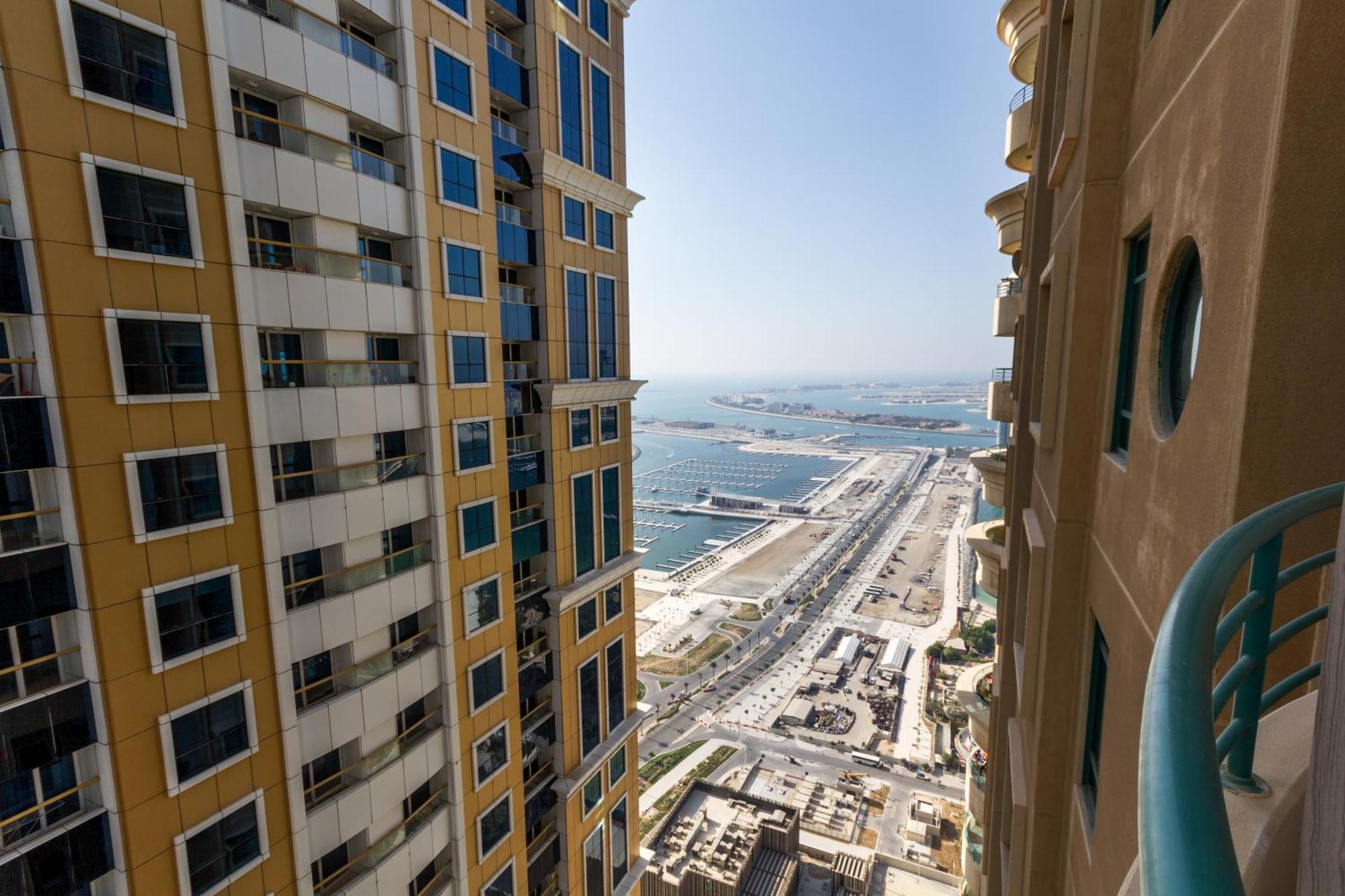 Nice Single Rooms For "Girls" Only In Dubai, Marina מראה חיצוני תמונה