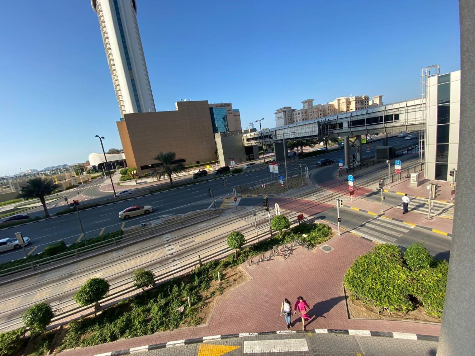 Nice Single Rooms For "Girls" Only In Dubai, Marina מראה חיצוני תמונה